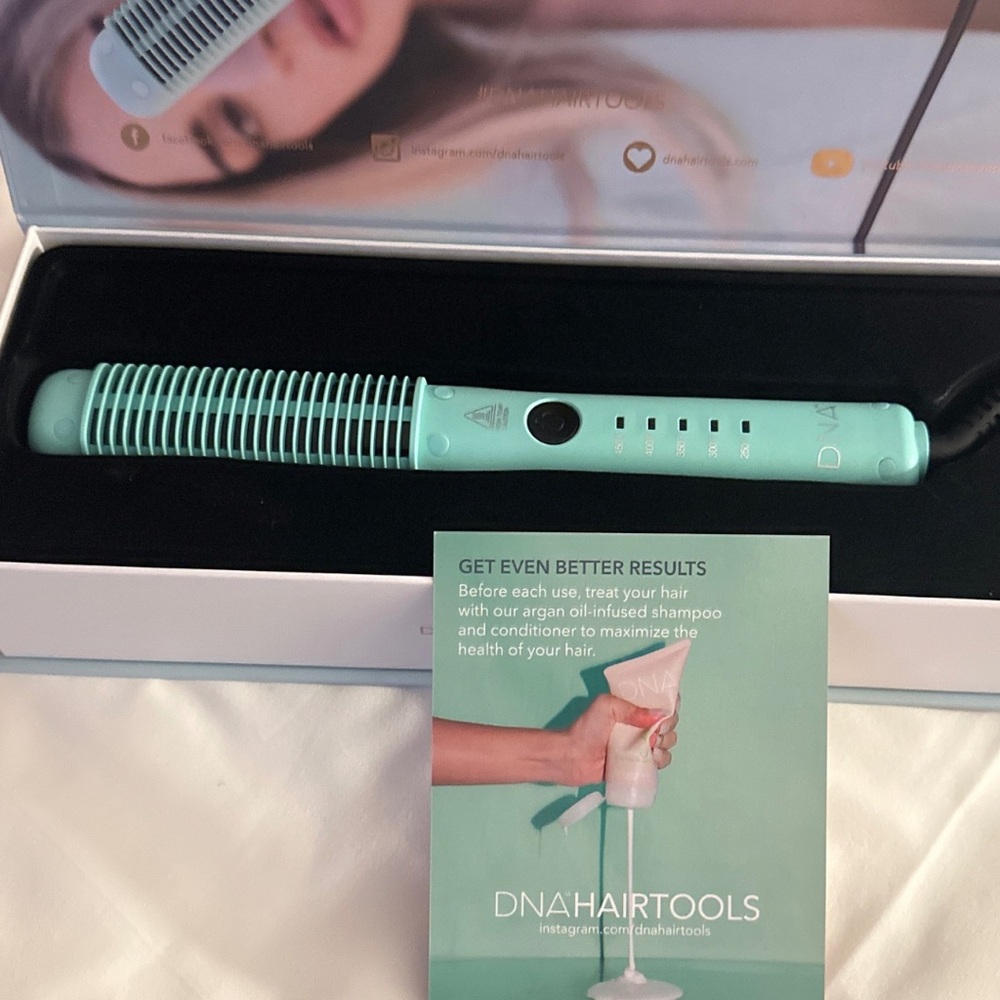 DNA Hair Tools Aqua Hair Straightener